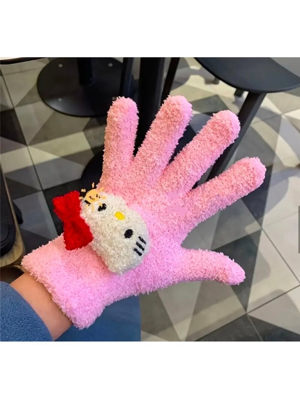 New - Hello Kitty Warm Winter Gloves - Pink